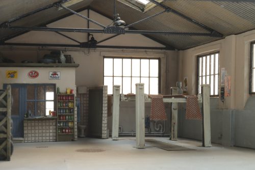 10.474 Nederlandse garage + interieur