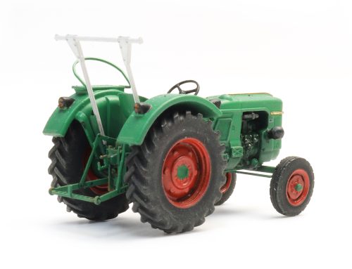 387.705 Deutz D30 Tractor