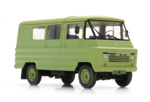 387.742 Zuk A06 bus groen