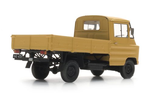 387.743 Zuk A11 bakwagen geel