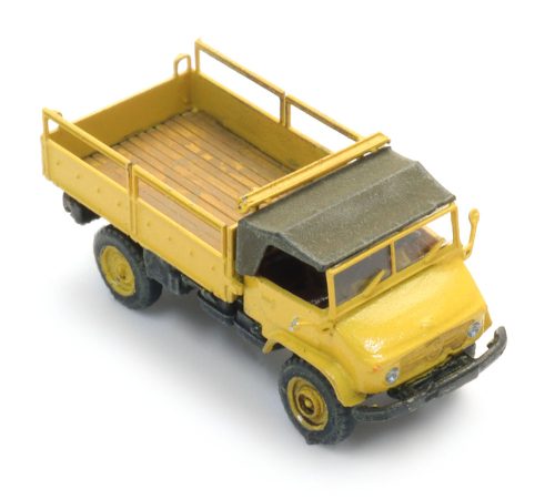 322.054 Unimog 404s, gelb