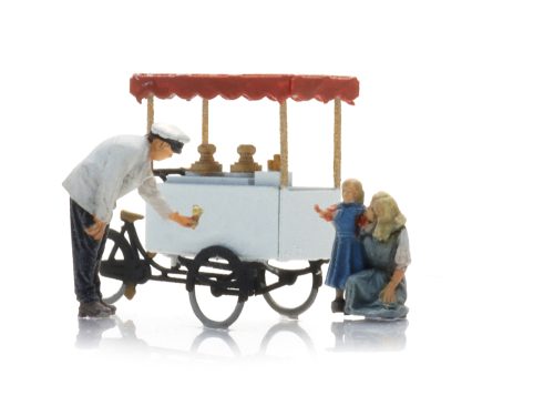 5220028 IJsverkoper met ijscofiets