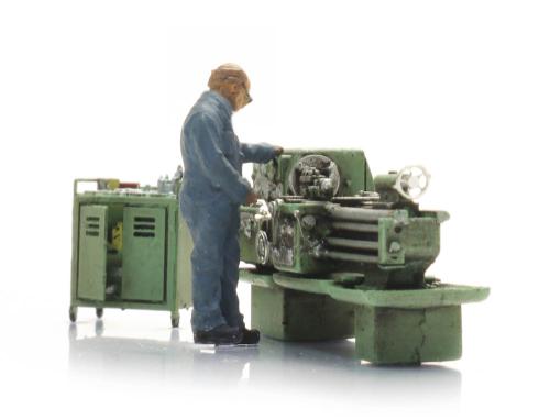387.660 Draaibank met figuur