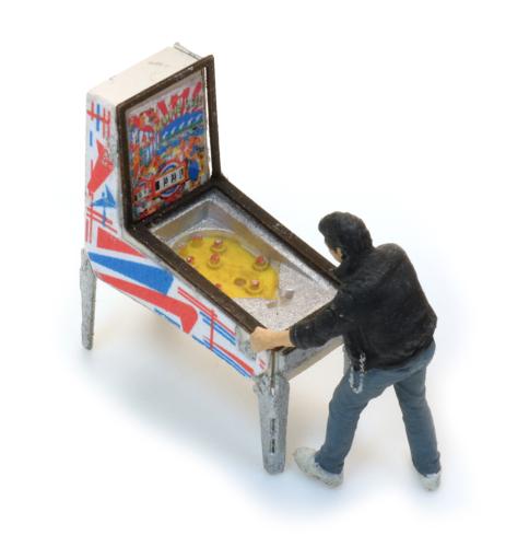 387.694_Flipperkast_met_figuur